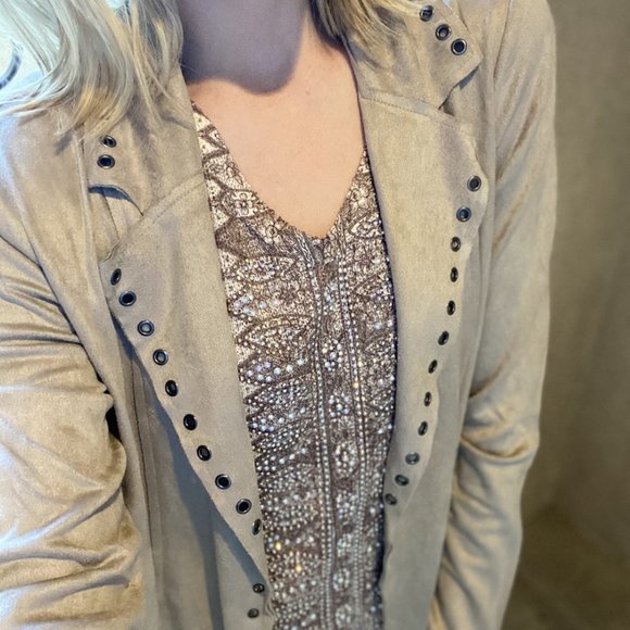 Genuine Suede Jacket with Metal Grommets - Dreamy! - Picture 3 of 4